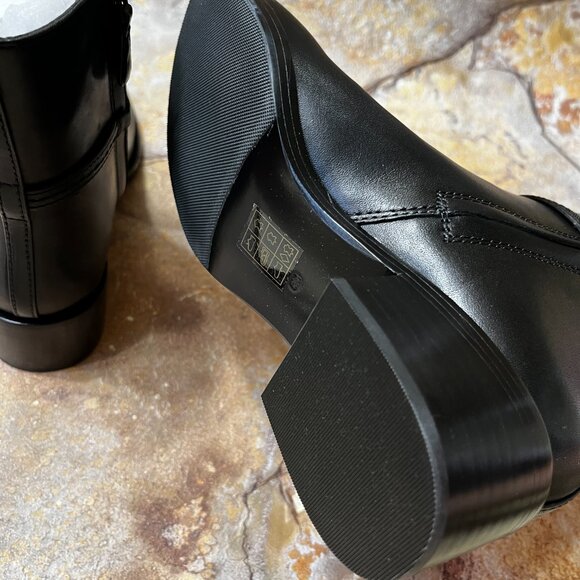 Tory Burch Miller 45MM Leather Ankle Bootie, Perfect Black Size 5 NWB - Picture 5 of 7